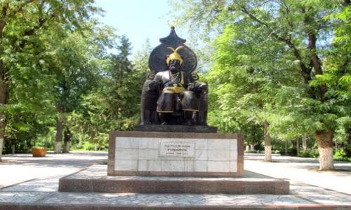 Aşgabatda «100 çüwdürim» we «Baýram han türkmen» seýilgähleriniň durky täzelener