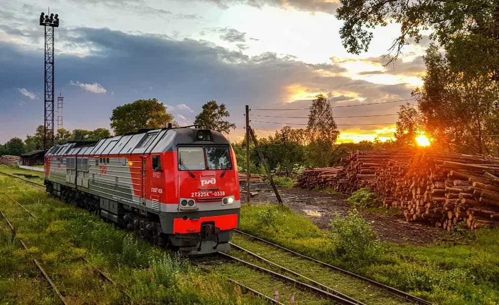 «Демирёллары» и «Трансмашхолдинг» подписали контракт на поставку двух тепловозов