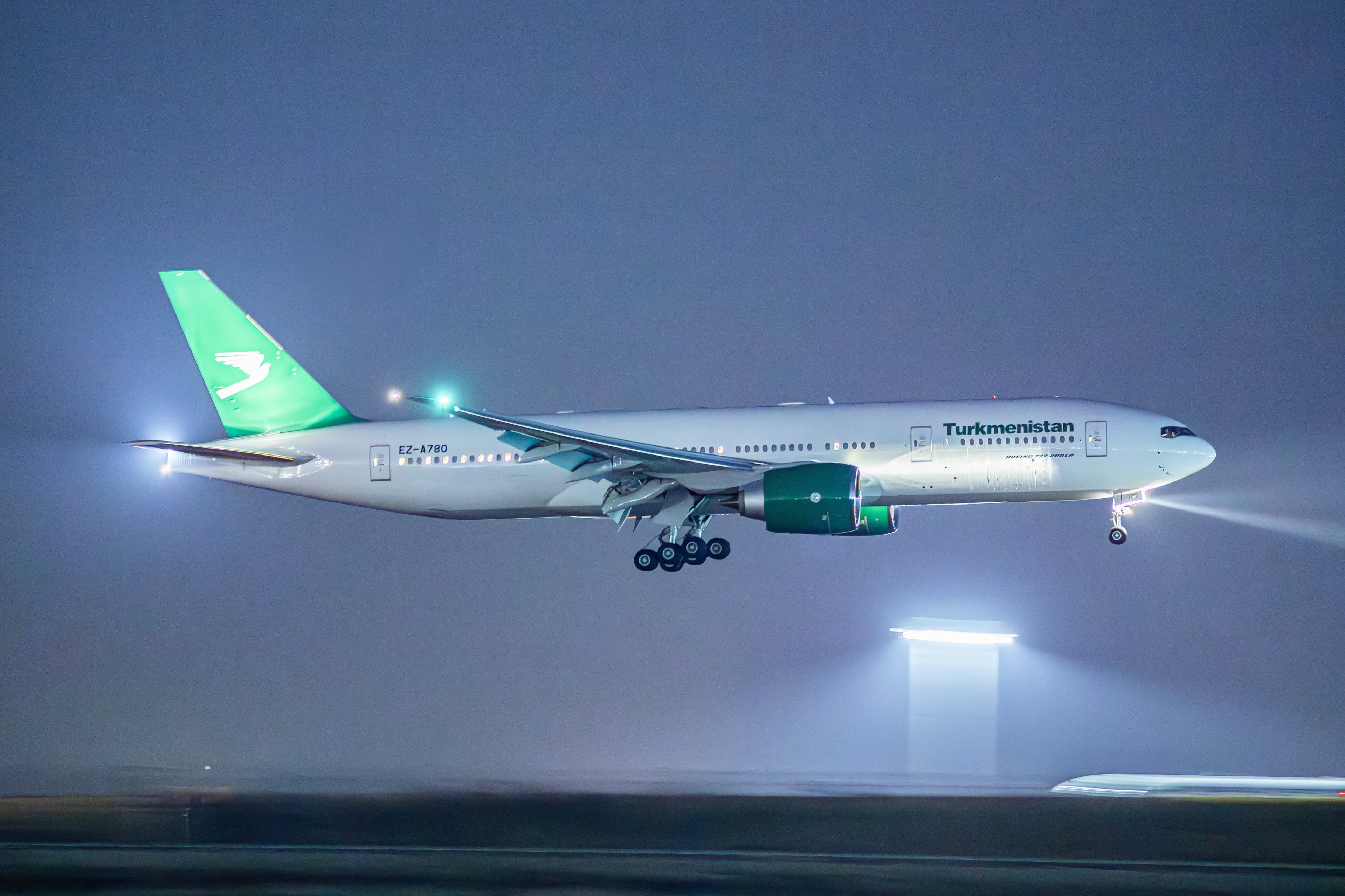 Türkmen Hava Yolları, Moskova ve Kazan uçuşlarını yeniden başlatıyor