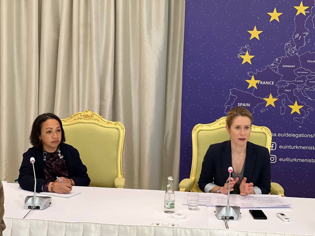 ЕС готов инвестировать более 10 млрд евро в развитие Транскаспийского коридора