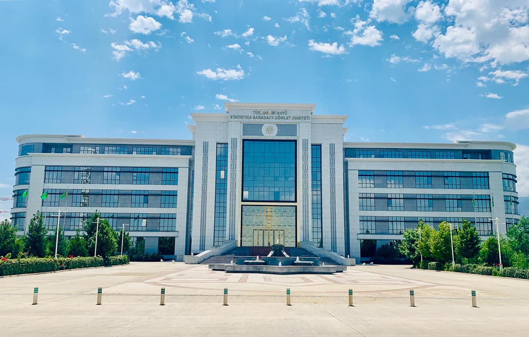 Türkmenistanlylar ilat ýazuwynyň geçiriljek senesi barada TürkmenStatdan SMS habarnamalary alyp başladylar