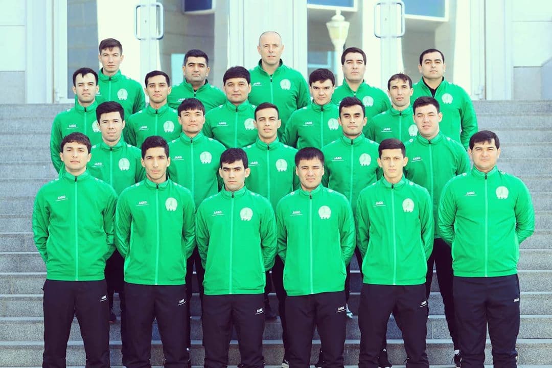 Игроки сборной Туркменистана по футзалу усиленно готовятся к выступлению на чемпионате Азии в Ашхабаде