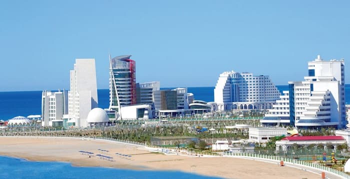 Правительство Туркменистана на месяц уйдет в отпуск