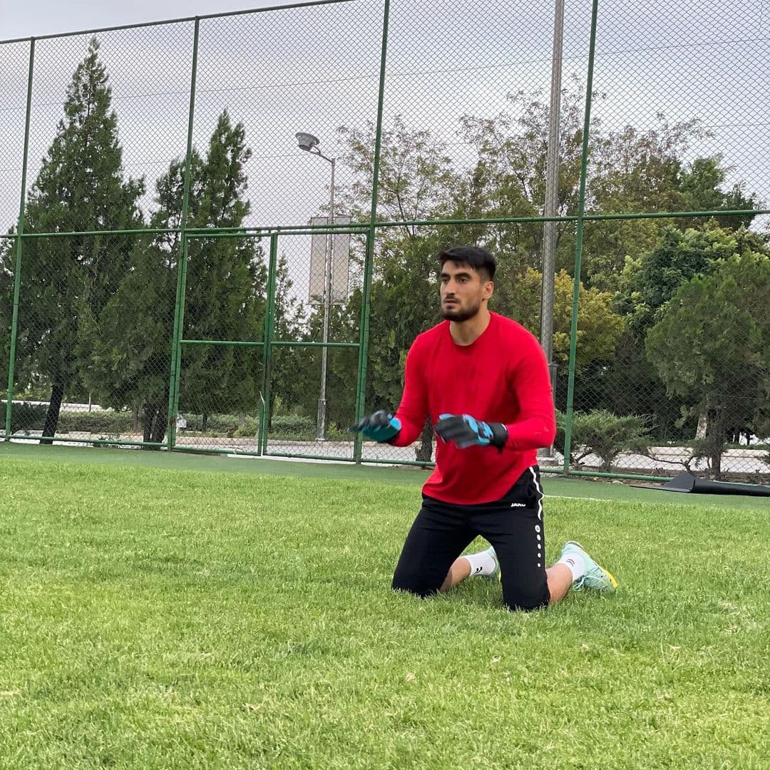 Rahat Japarow bilen bile ýedi futbolçy «Ahalyň» türgenleşiklerine goşuldy