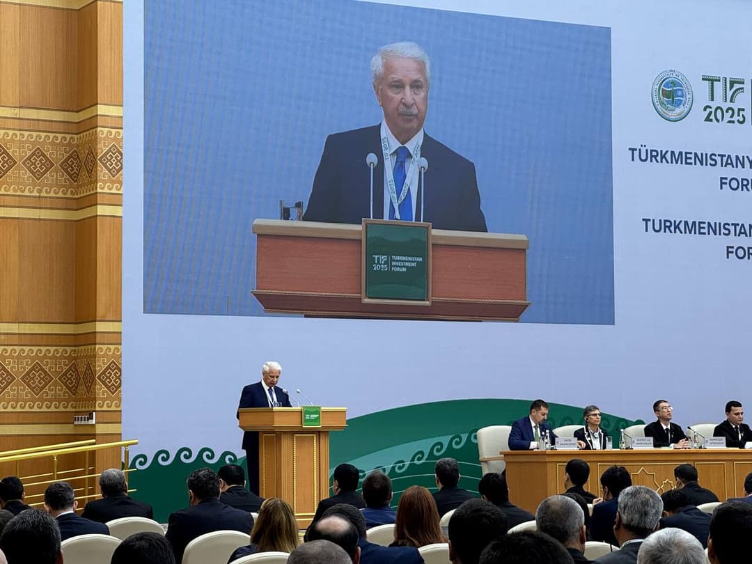 Azerbaycan, Türkmenistan'a petrol tankeri hediye edecek