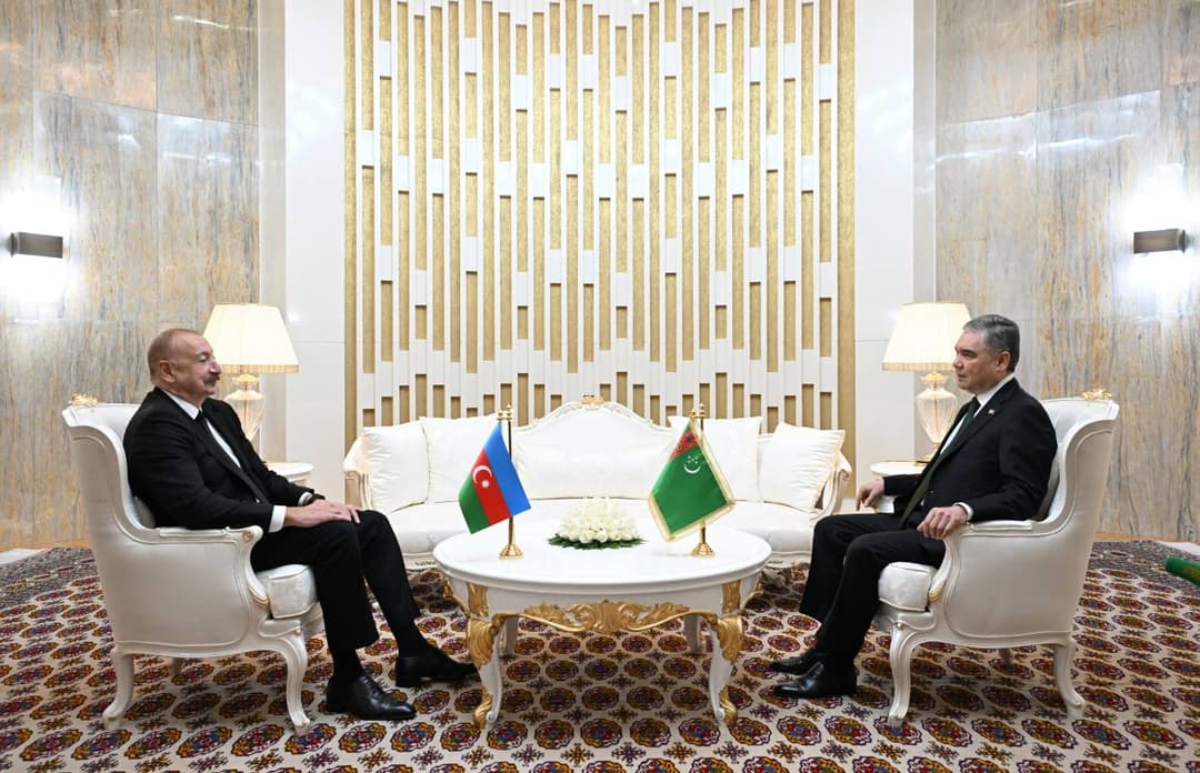 Türkmen halkynyň Milli Lideri Azerbaýjanyň Prezidentini kabul etdi