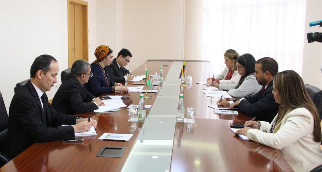 Туркменистан и Венесуэла провели политические консультации