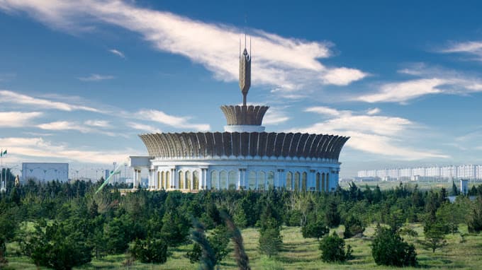 К празднику независимости в Туркменистане введут в строй ещё один современный посёлок