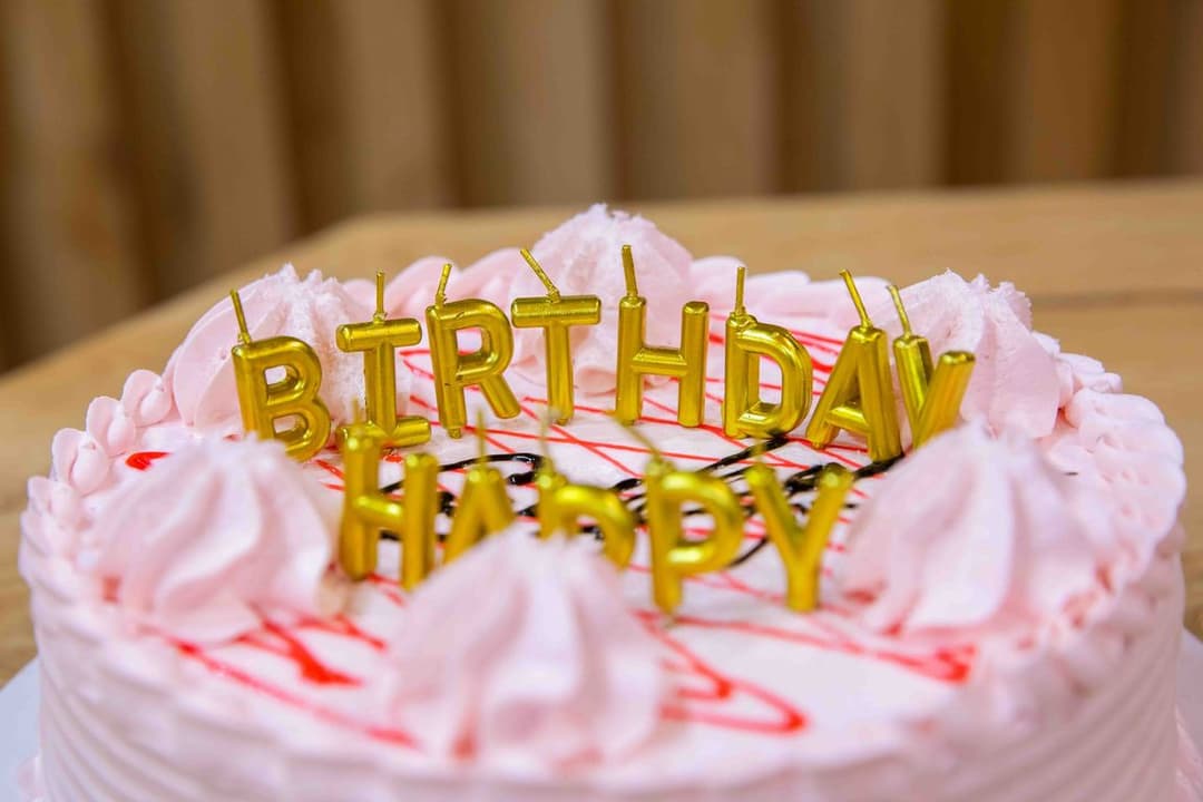 Заказ тортов на день рождения с доставкой от Zyýat Hil