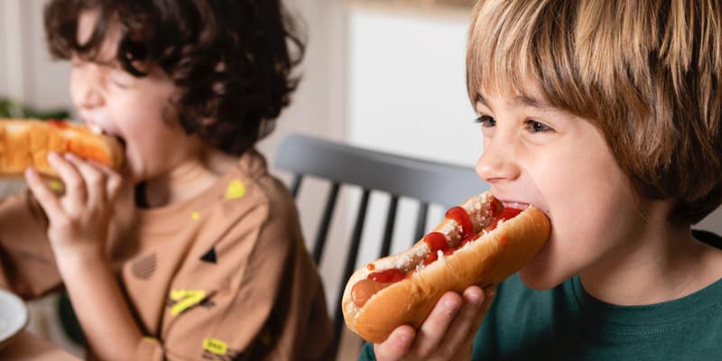 UNICEF: Okul çağındaki çocuklar ve gençlerde obezite, dünya genelinde ilk kez zayıflığın önüne geçti