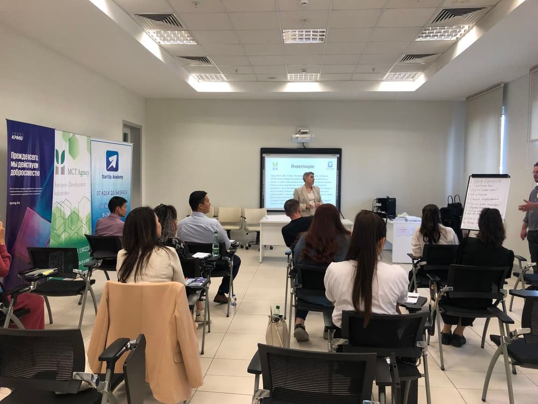 Седьмой поток Академии стартапов начал знакомство с принципами построения бизнес-проектов