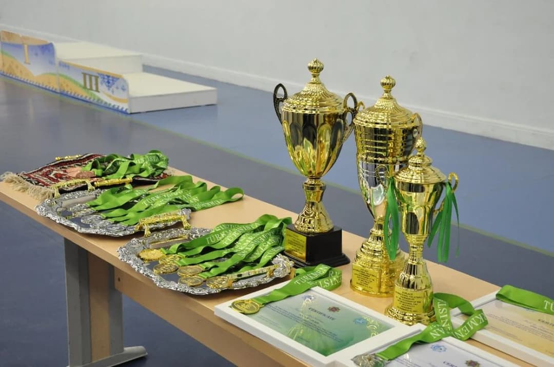 Halkara gatnaşyklary institutynda diplomatlaryň arasynda sport ýaryşlary geçirildi