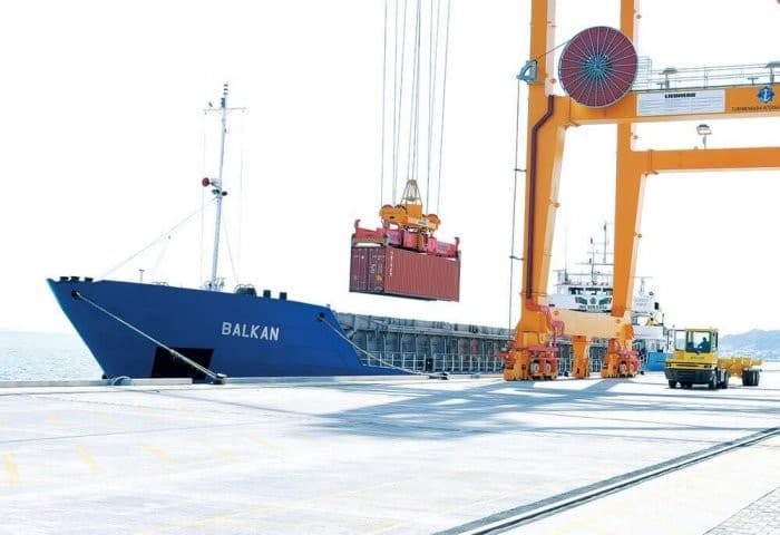 По линии Туркменбаши – Баку запустят морские фидерные перевозки