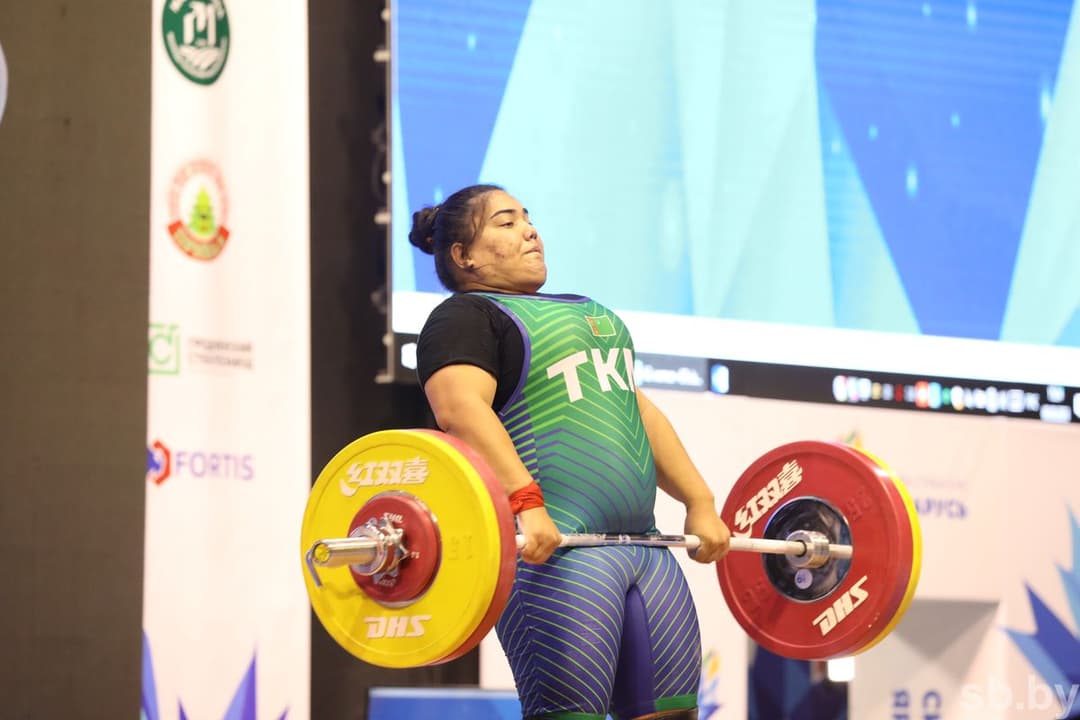 Туркменская тяжелоатлетка Сангиза Бахтиярова взяла бронзу II Игр стран СНГ