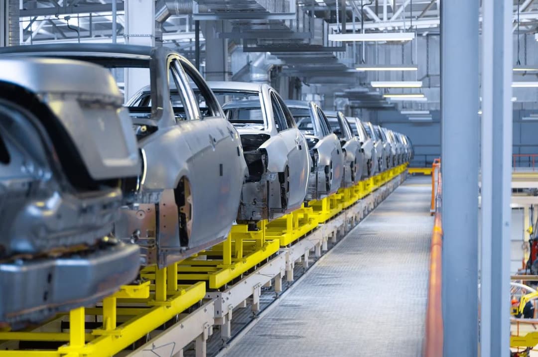 Беларусь и Китай запустят производство легковых автомобилей Hongqi