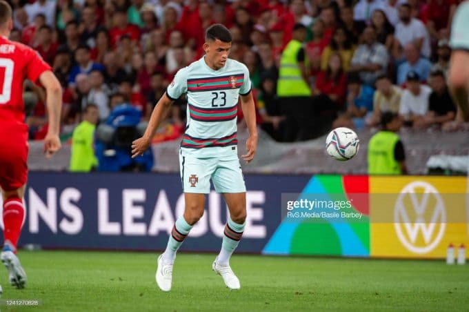 «Wulwerhempton» 11-nji portugal oýunçysyny rekord baha satyn aldy