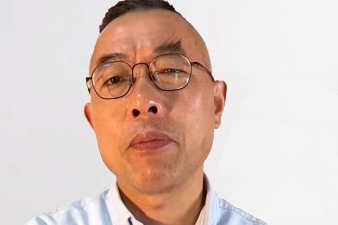 Hytaýly ýiten ogluny 22 ýyldan soňra tapdy, emma ol kakasy bilen gürleşmek islemeýär