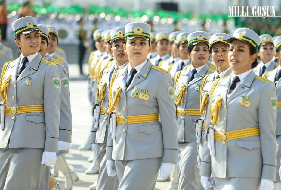 Военный институт Туркменистана открыл прием на учебу для женщин