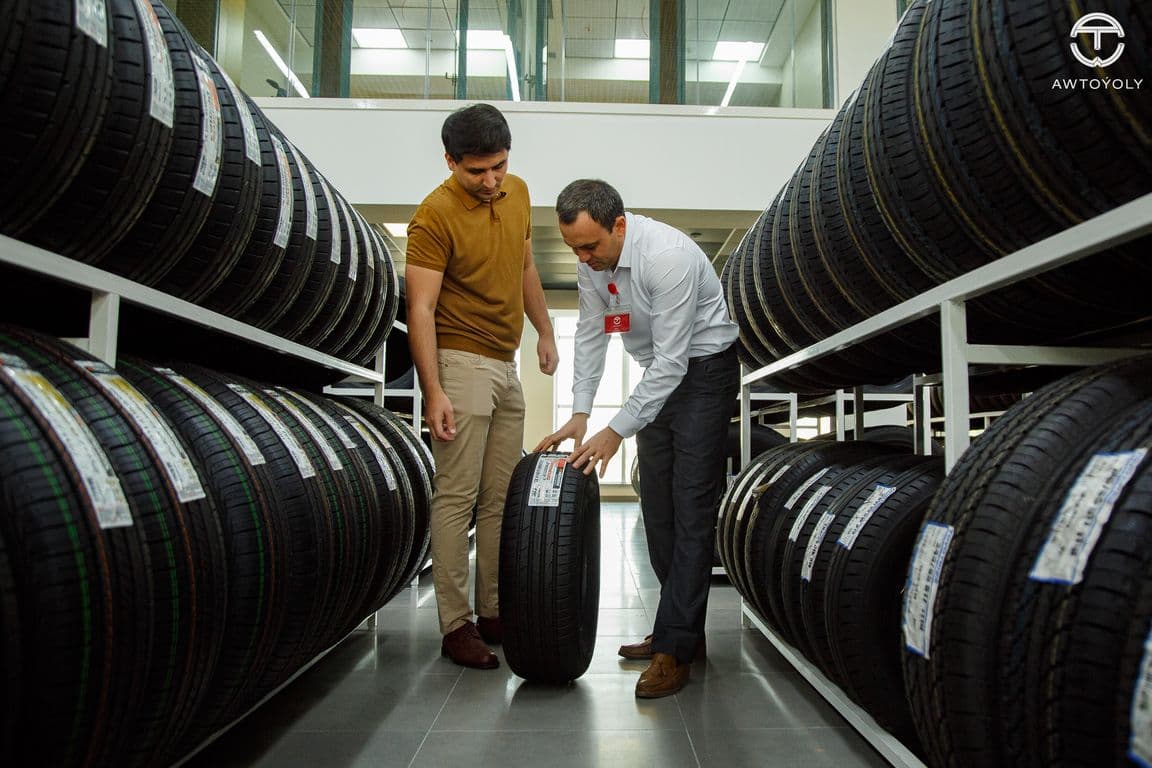 «Awtoýoly» awtohyzmat we söwda dükanyna tekerleriň täze tapgyry gelip gowuşdy