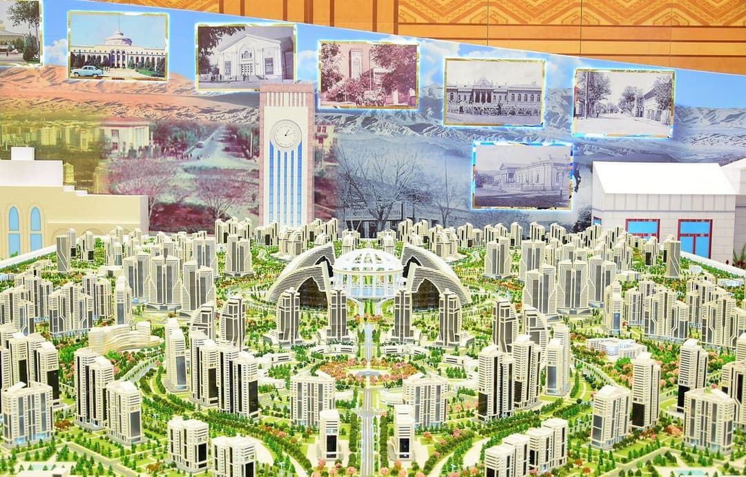 Aşgabatda geçirilen serginiň çäginde dizaýn we binagärlik bäsleşiginiň jemleri jemlenildi