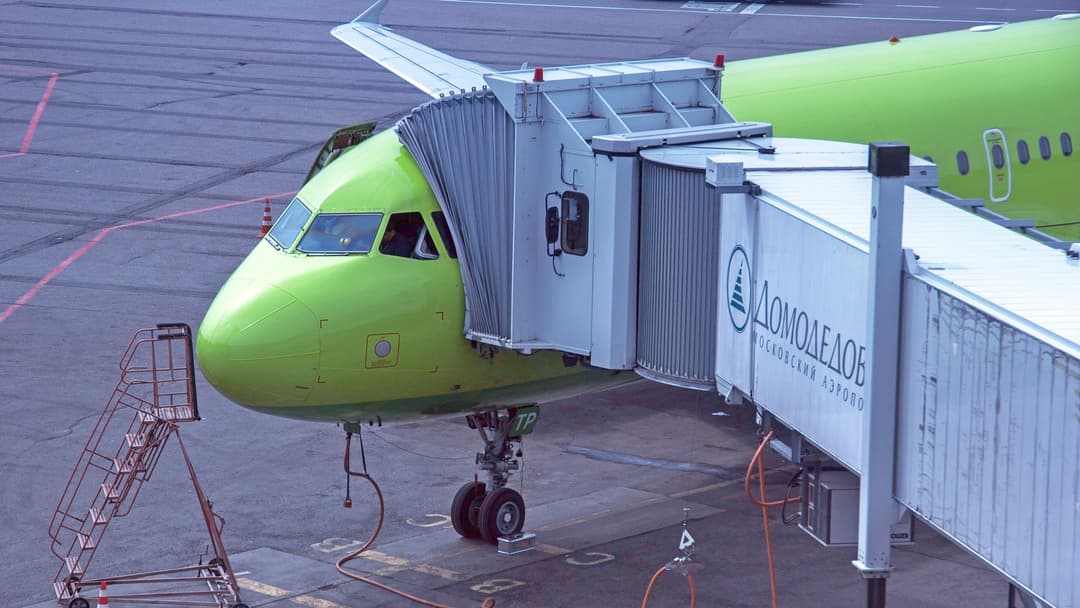 Domodedowo howa menzili oktýabr aýynda Türkmenistana uçuşlaryň tertibini çap etdi