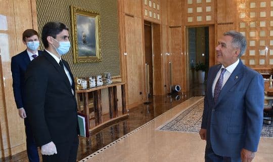Президент Татарстана поздравил с назначением Генконсула Туркменистана в Казани