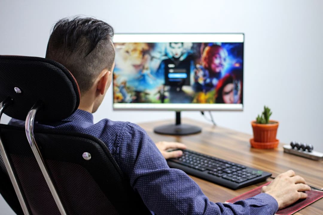 Почему смотреть фильмы онлайн намного удобней