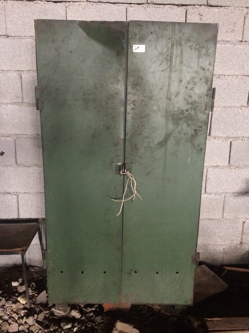 шкаф для инструментов металлический 90х180х40 б/у 865 804445