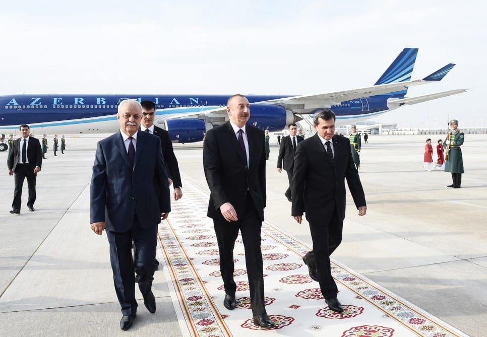 Начался официальный визит Президента Азербайджана в Туркменистан