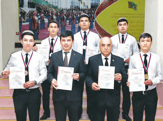 Успех туркменских школьников на Международной математической олимпиаде в Йошкар-Оле