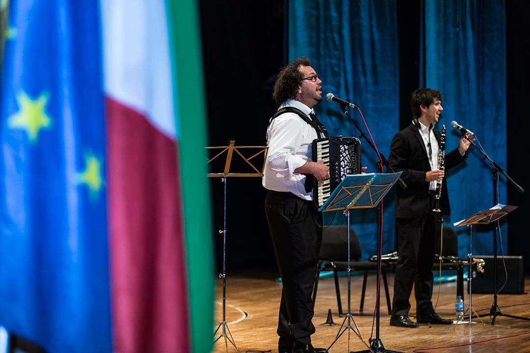 Известный французский дуэт выступил с концертом в Ашхабаде