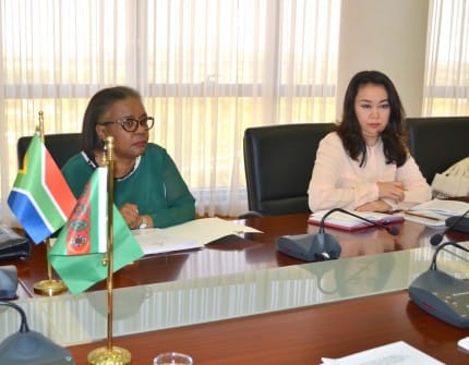 Туркменистан и ЮАР обсудили развитие двусторонних отношений