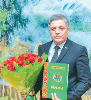 В Туркменистане назван преподаватель года – 2019