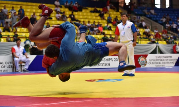 Туркменские самбисты завоевали двенадцать медалей в первый день соревнований на чемпионате Азии в Ташкенте