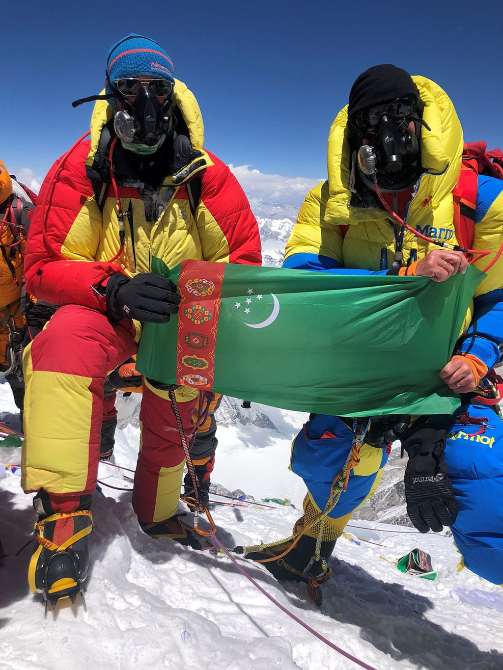 На Эверест поднят Государственный флаг Туркменистана