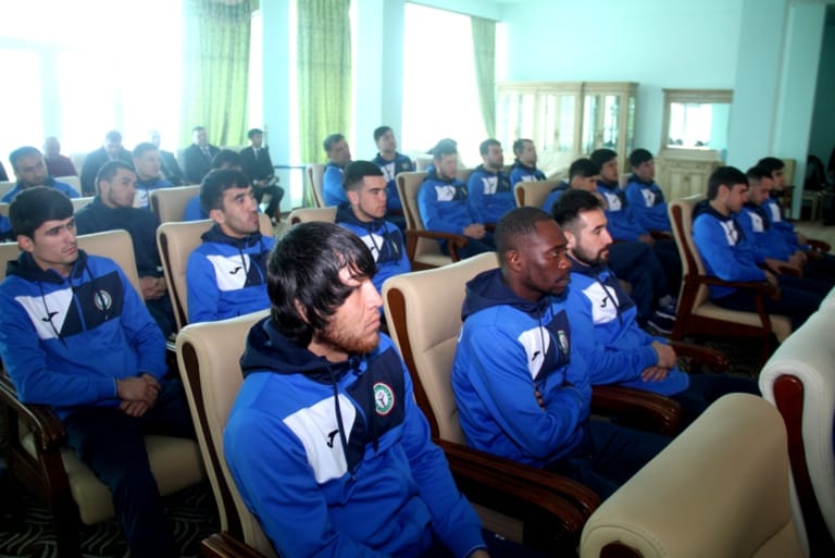 Футболистам «Худжанда» пообещали 100 000 сомони за победу над «Ахалом» в Кубке АФК-2018