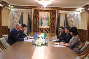 Делегация  по реализации Программы БОМКА  посетили миграционную  службу  Туркменистана