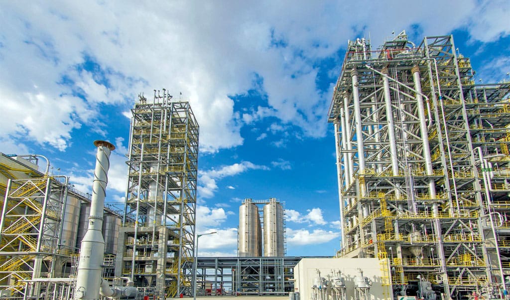 Leaders of Turkmenistan and Korea assess the capacities of the gas chemical complex in Kiyanly 