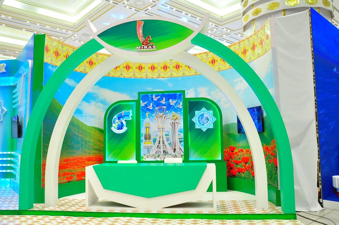 Halkara serginiň ýedinji güni — Medeniýet toplumynyň güni