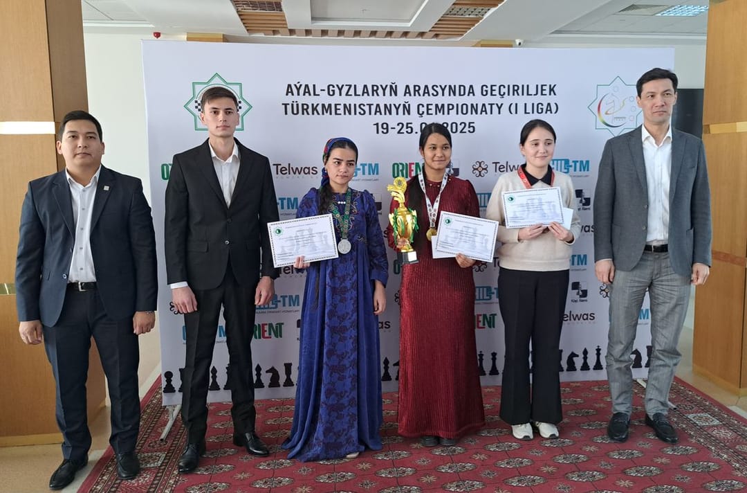 Aşgabatda aýal-gyzlaryň arasynda geçirilen küşt boýunça ýaryşyň ýeňijileri kesgitlendi