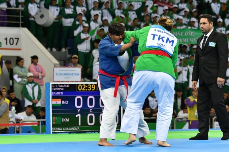 Kuraş – 2023: 39 ýaşly türgen dünýä çempiony boldy