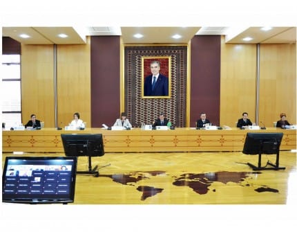 В МИД Туркменистана состоялся Международный онлайн семинар по финансированию реализации ЦУР