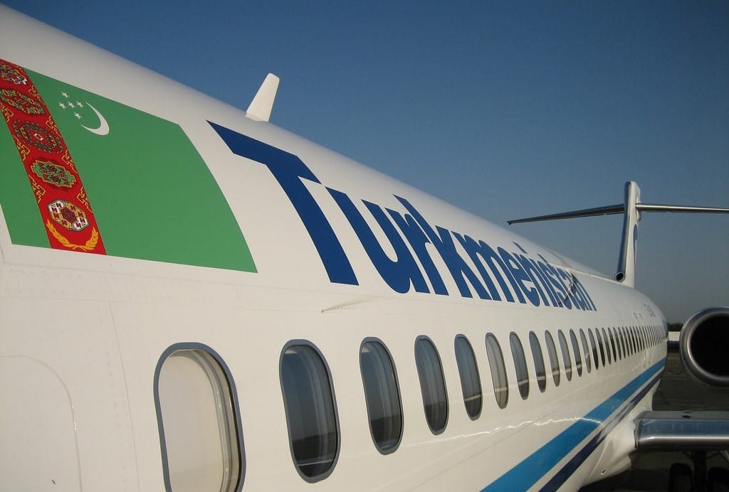 Туркменистан и Таджикистан обсудят вопрос об открытии прямого авиарейса между столицами двух стран