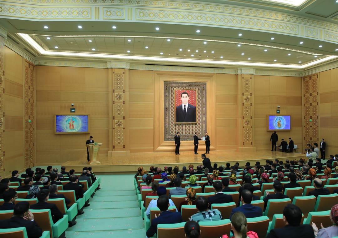 Türkmen telekeçileri daşary ýurtly hyzmatdaşlary bilen şertnama baglaşdylar