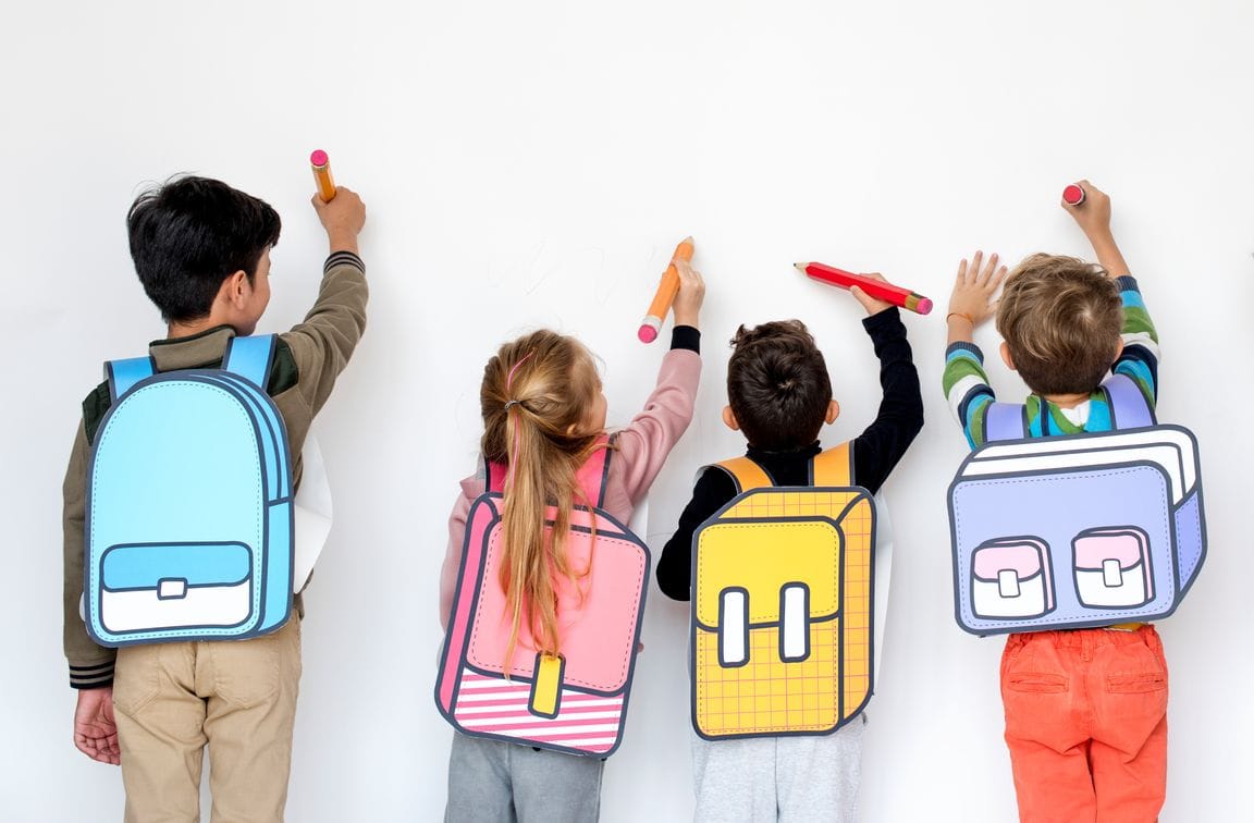 Iner Store предлагает туркменским школьникам и студентам приобрести товары по оптовым ценам