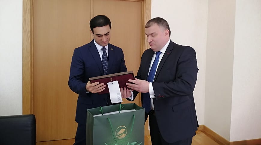 Туркменистан и Беларусь обсудили в Ашхабаде меры по недопущению распространения коронавируса
