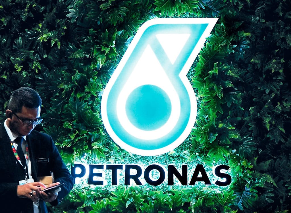 «PETRONAS Çarigali» kompaniýasy işe çagyrýar