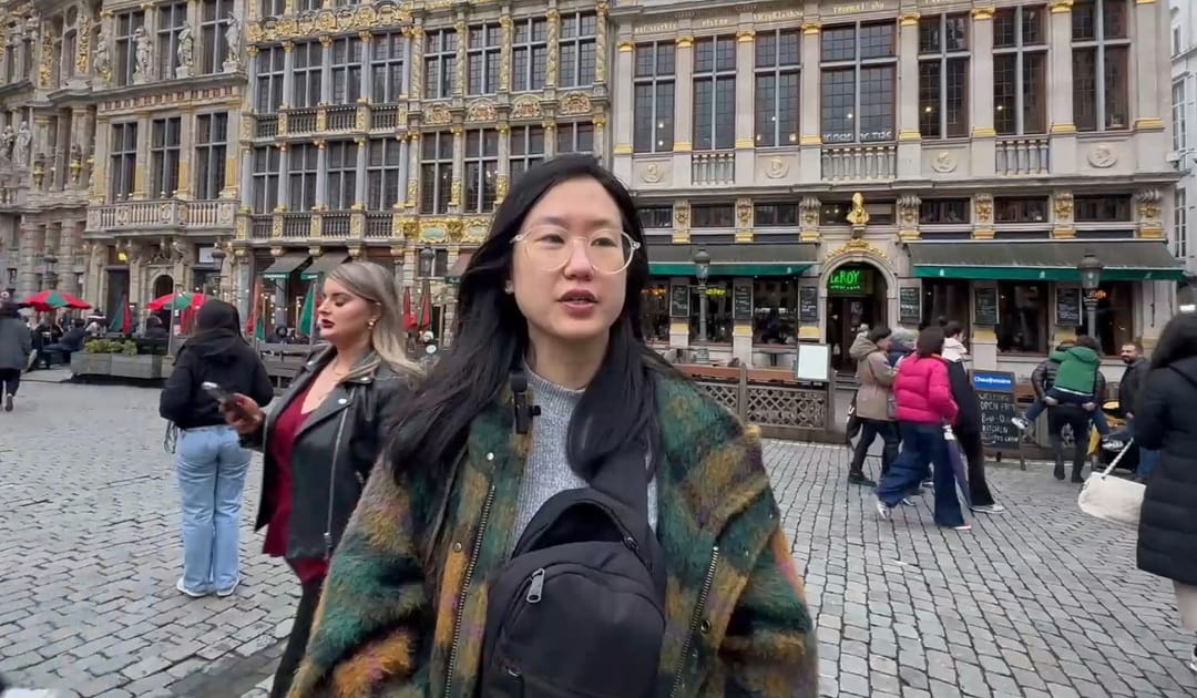 На улицах Брюсселя прозвучали стихи туркменского поэта Махтумкули Фраги