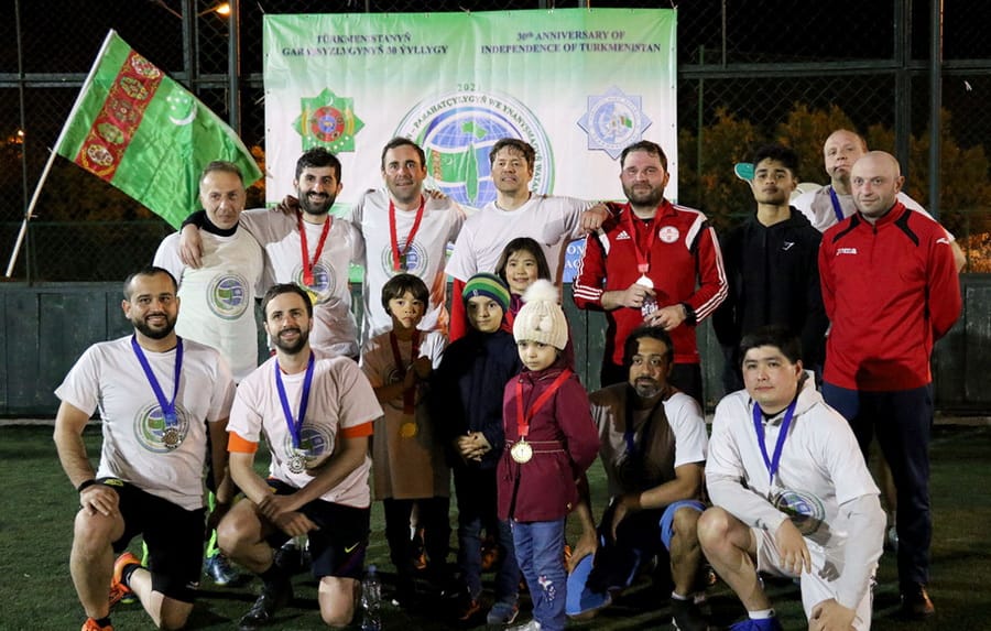 Турнир по мини-футболу организовали туркменские дипломаты в Тбилиси