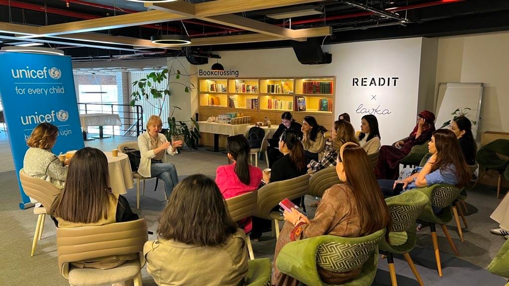 Эксперт ЮНИСЕФ Олена Старетц провела в Ашхабаде инфосессии для широкой общественности